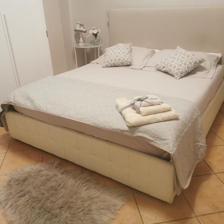 Apartamento Domus Flavi Roma Exterior foto