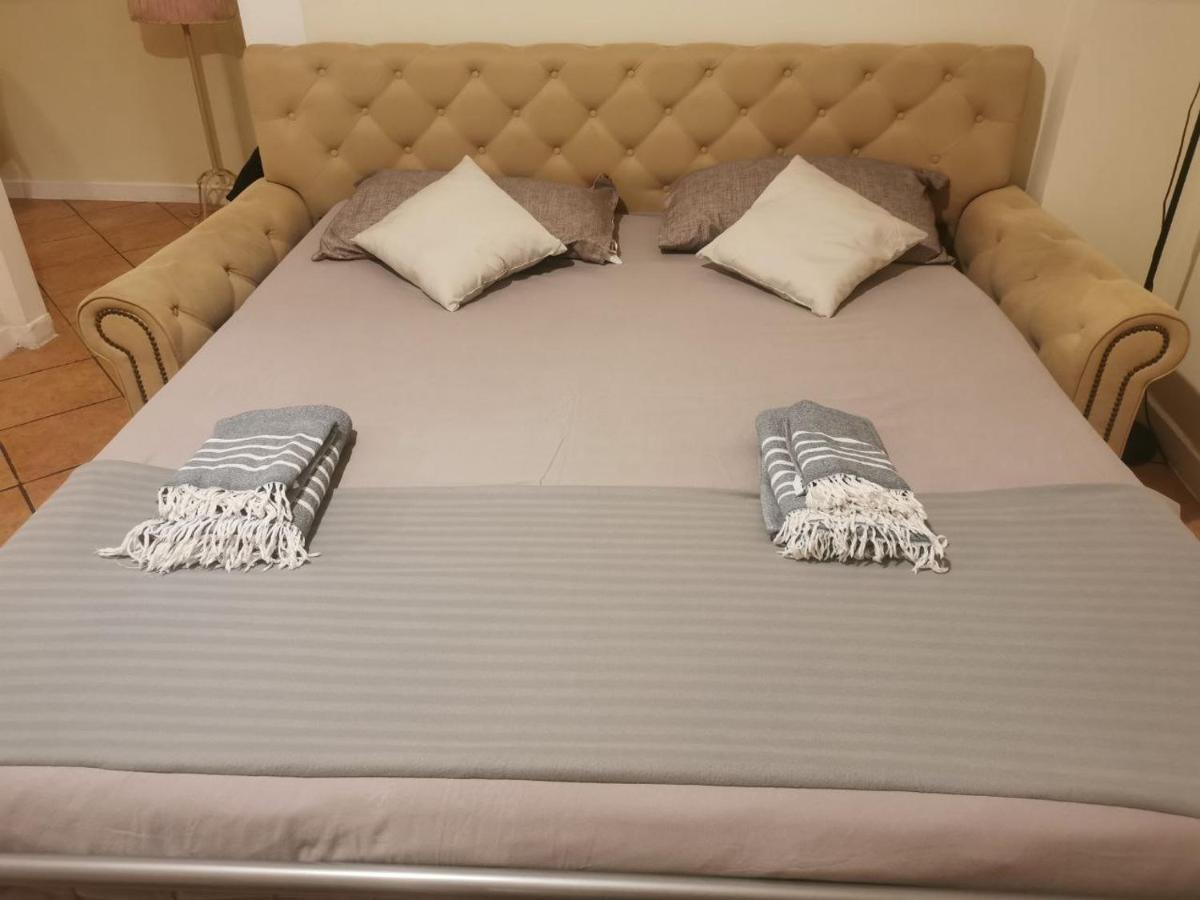 Apartamento Domus Flavi Roma Exterior foto